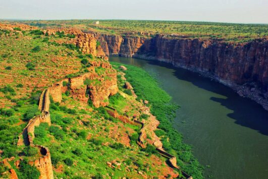Gandikota Fort and Belum Caves Backpack Trip, 2025
